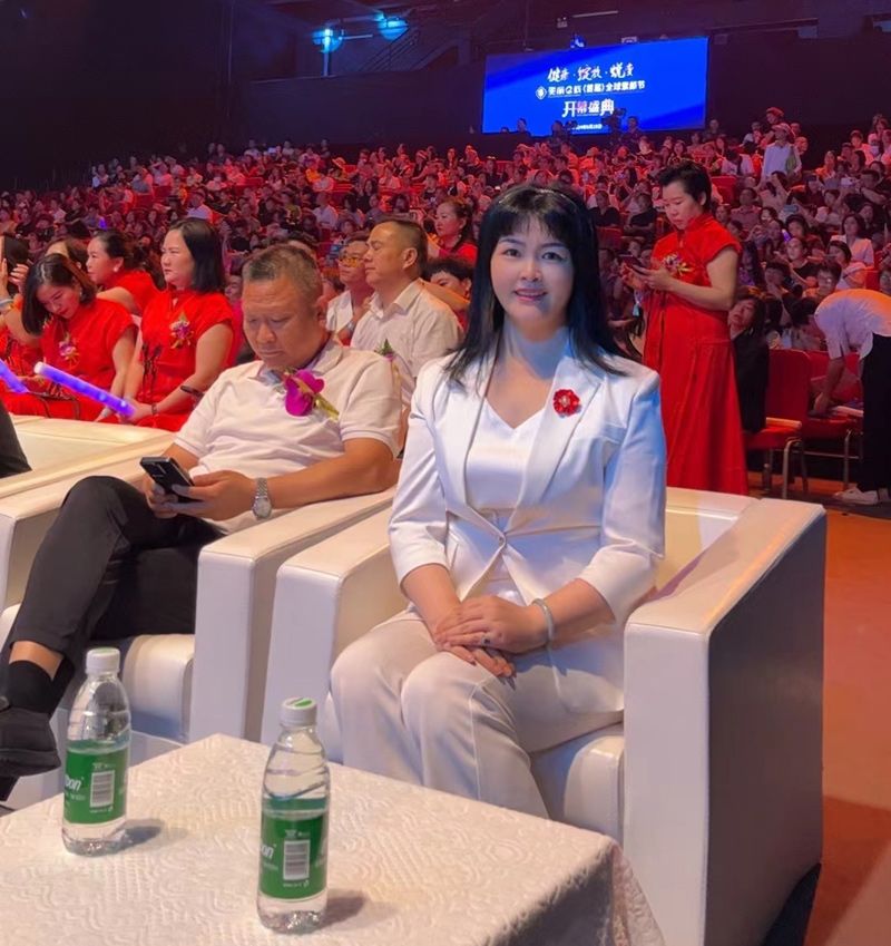 兰蝶董事长姚波受邀“美丽e栈”(首届)全球素颜节开幕盛典